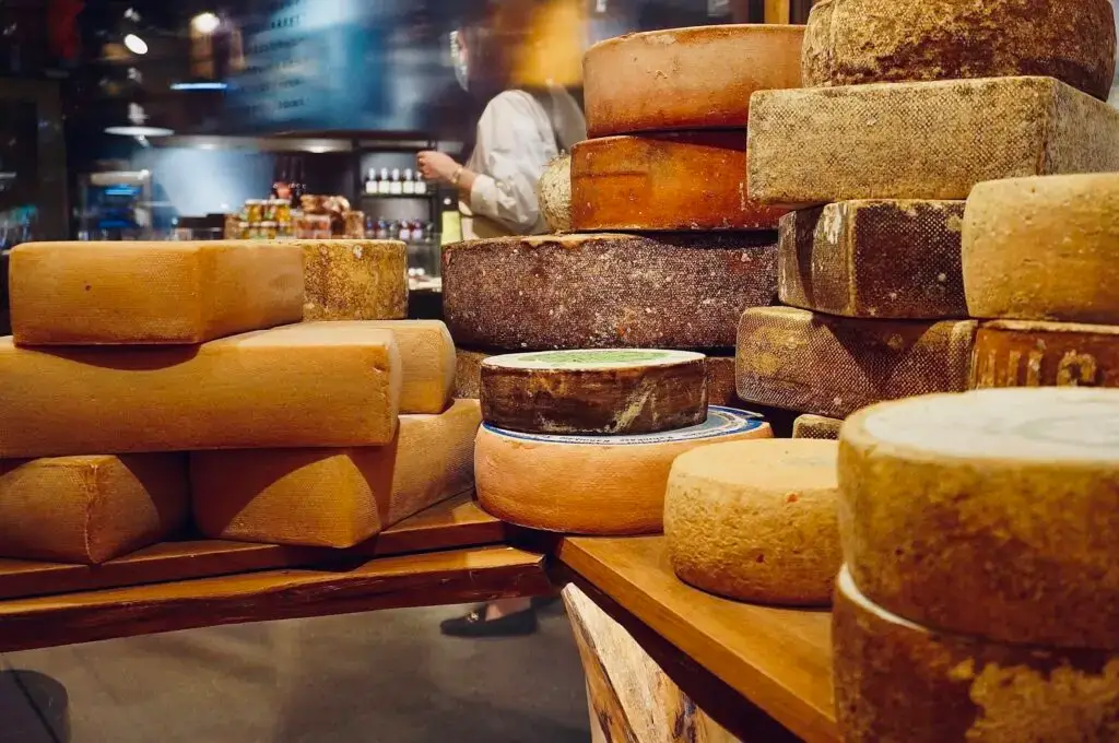 The Ultimate Guide To Cheese Packaging Materials and Solutions 3 cheese packaging